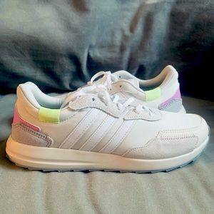 COPY - Adidas Retrorun Womens